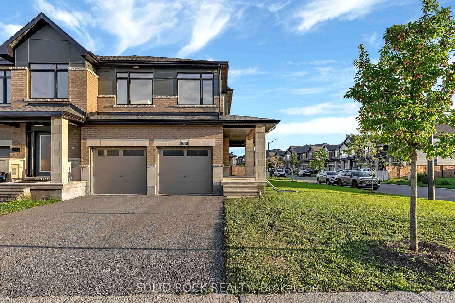 859 E Solarium Avenue E, Blossom Park - Airport and Area — Semi-Detached for sale, photo 1