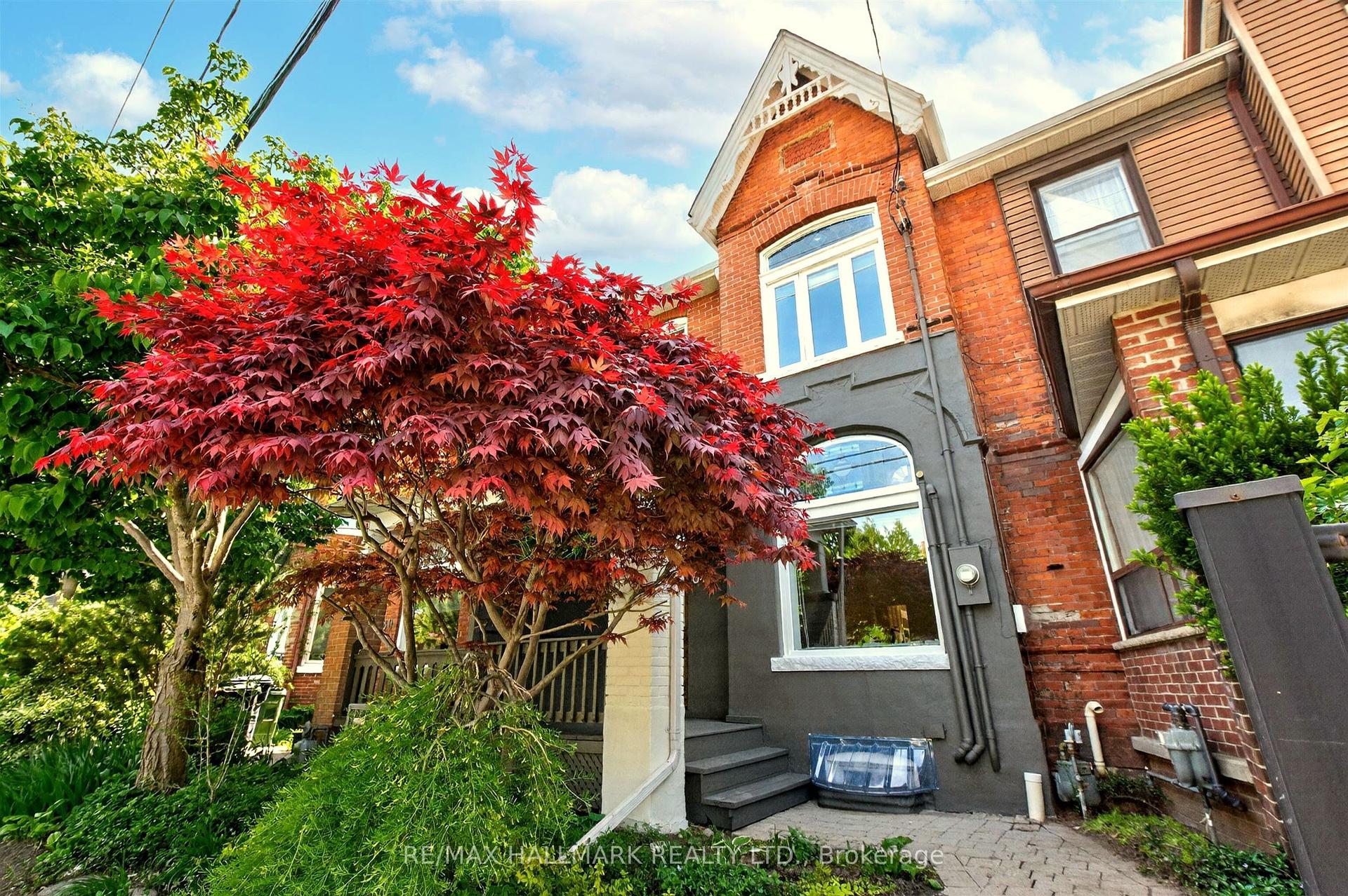 82 Dawes Road — photo 1