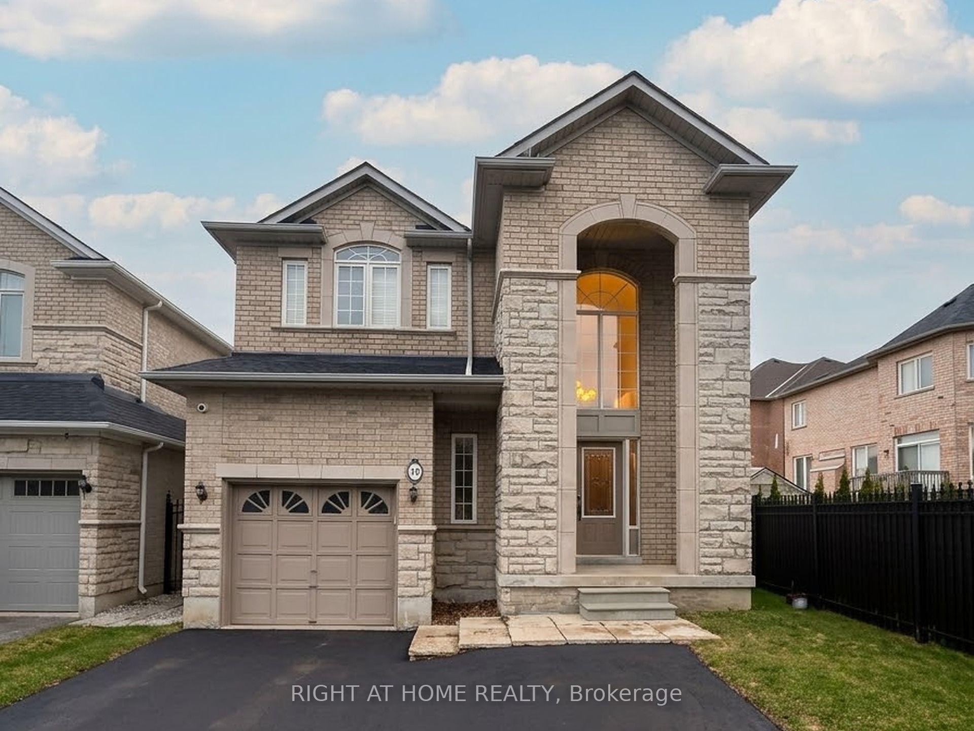10 Edelweiss Avenue, Richmond Hill — Detached for lease, photo 1