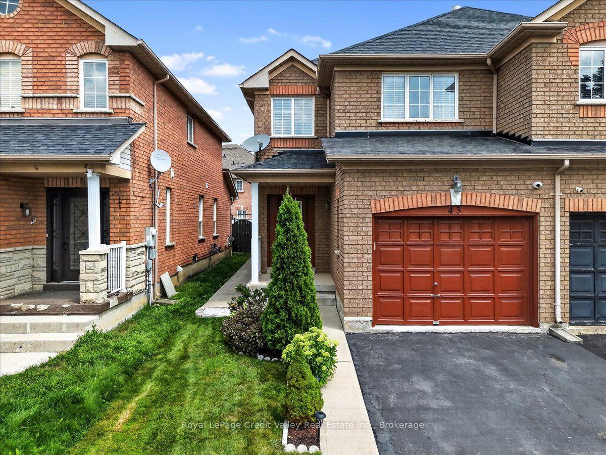 43 Coppermill Drive, Brampton — Semi-Detached for sale, photo 1