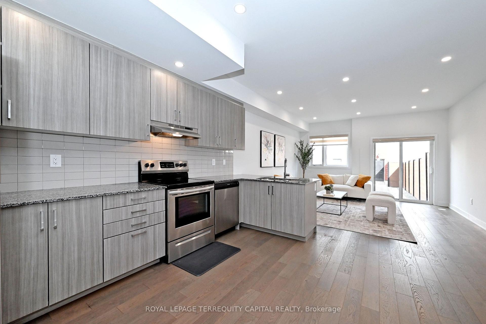 101 William Duncan Road, Toronto — Townhouse for sale, photo 1