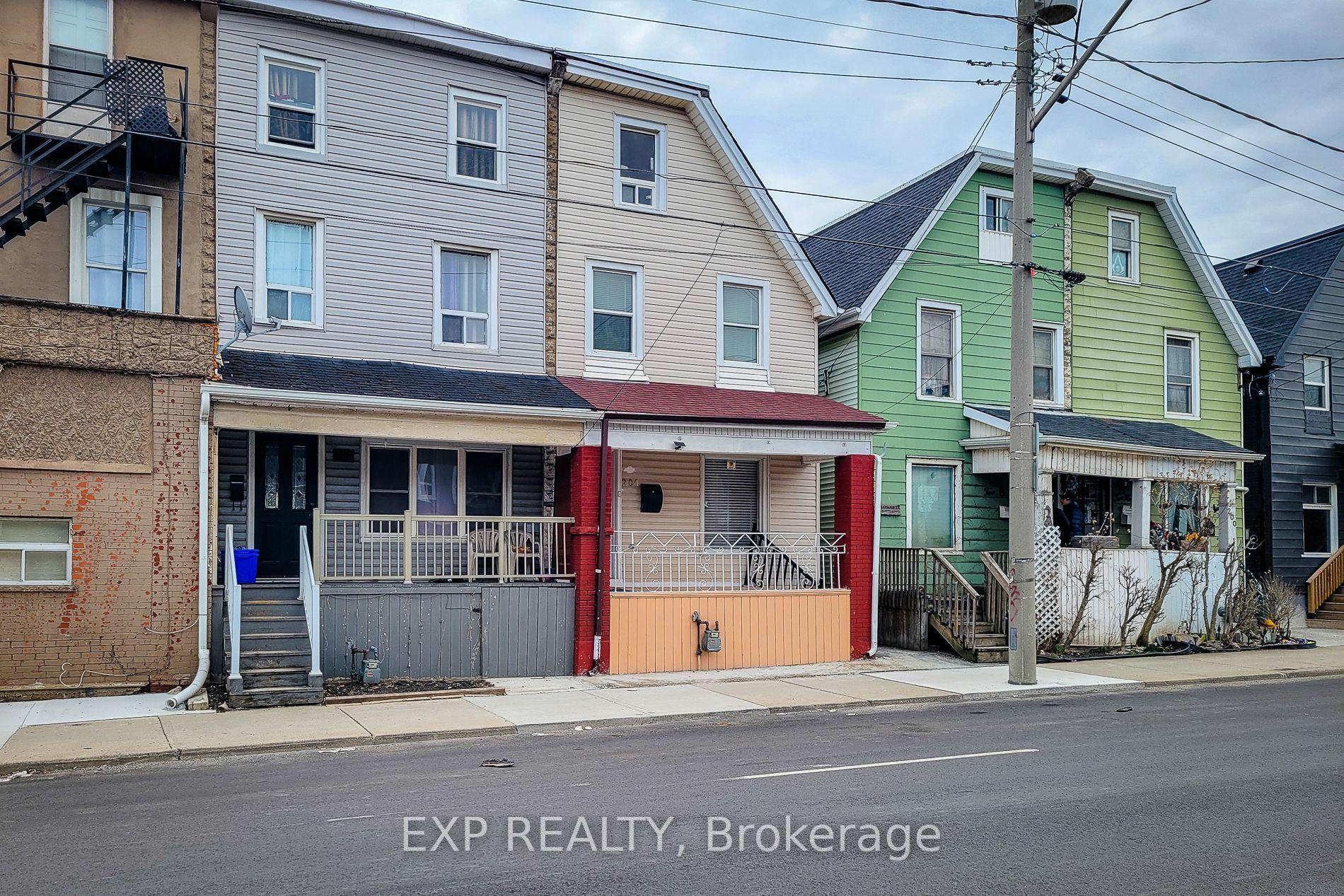204 Sherman Avenue N — photo 1