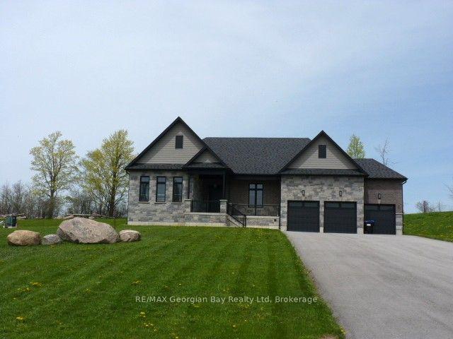 6 Caldwell Drive, Oro-Medonte — Detached for sale, photo 1