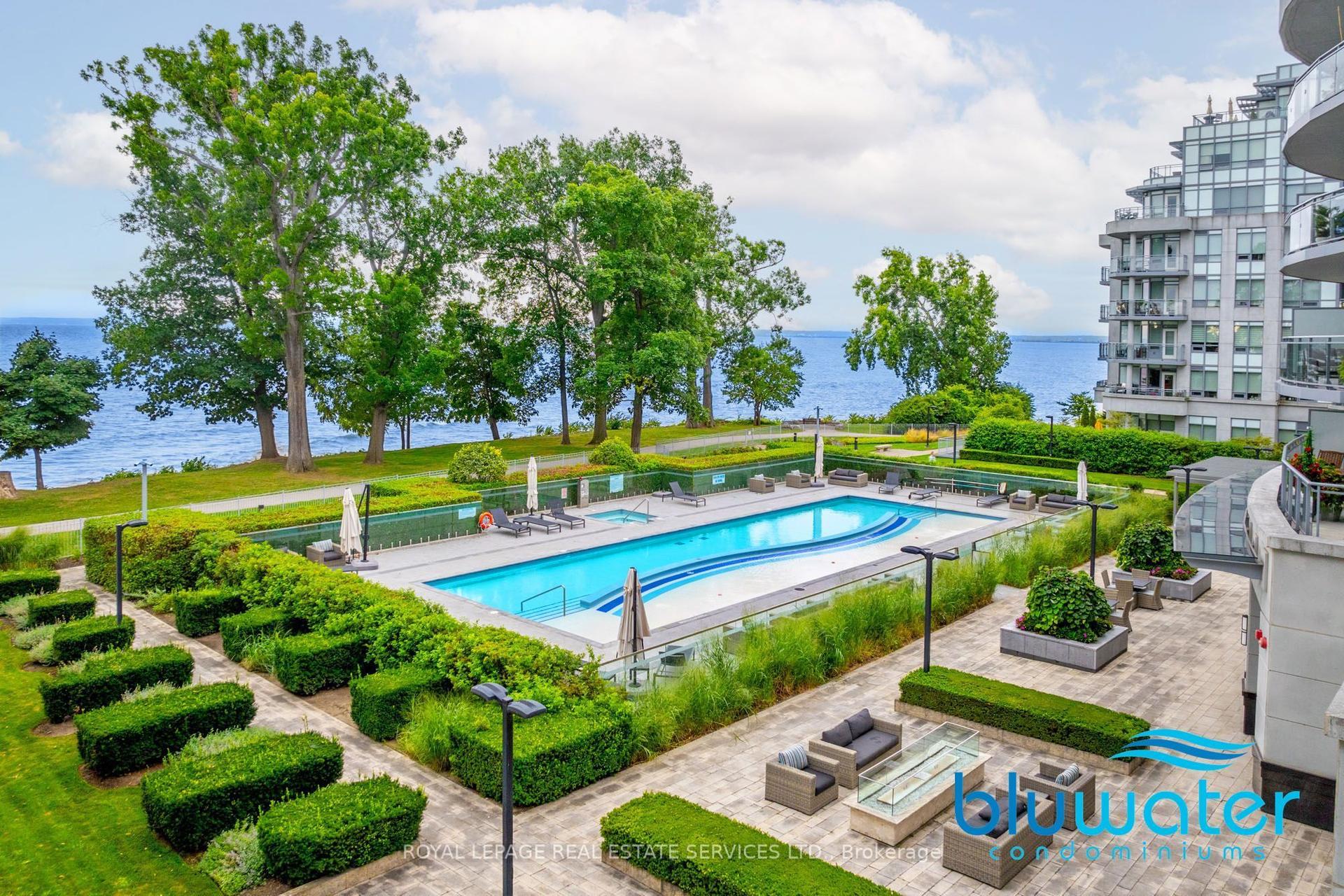 3500 Lakeshore Road W 122C #122C, Oakville — Condo for sale, photo 1