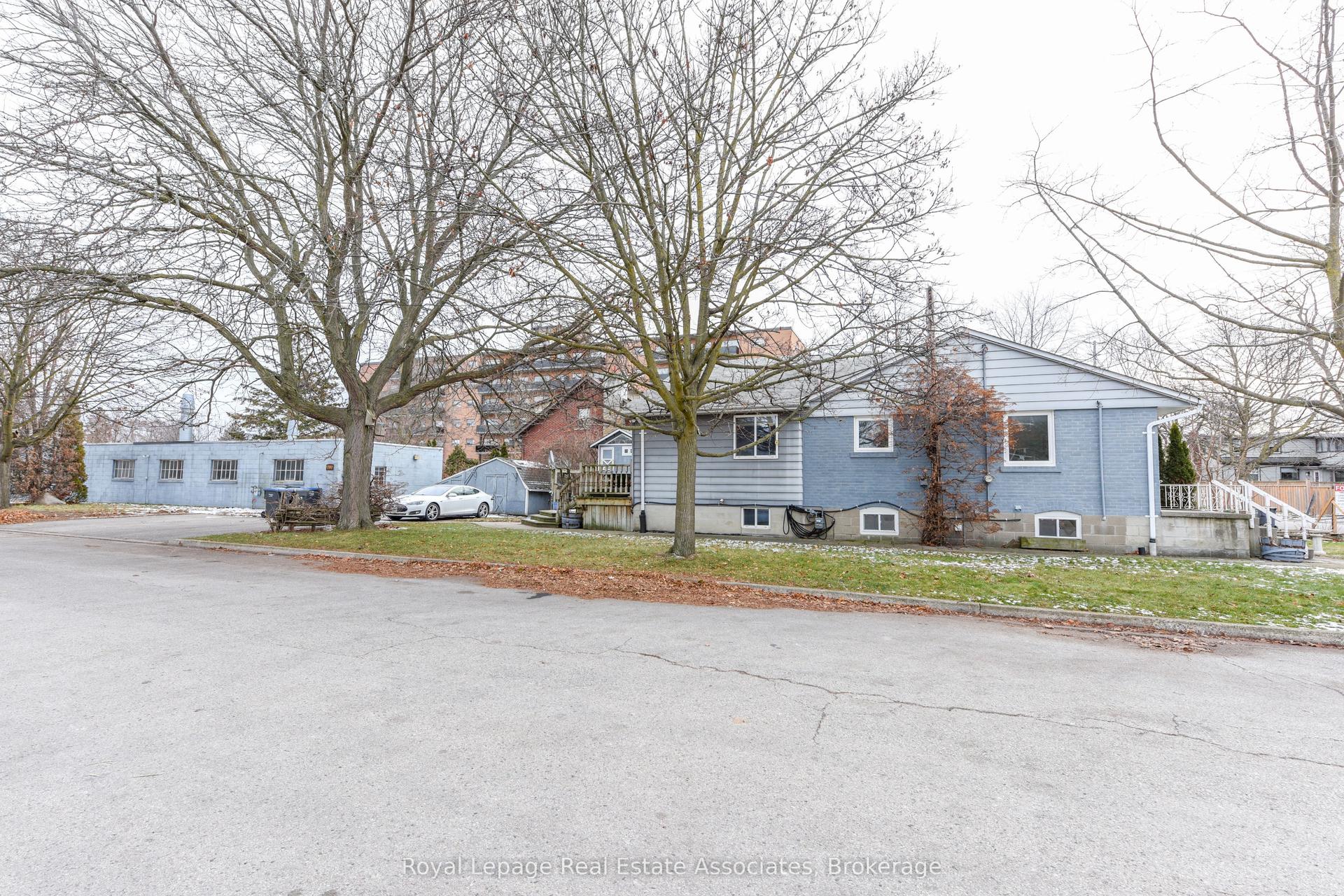 1089 Seneca Avenue, Mississauga — Detached for sale, photo 1