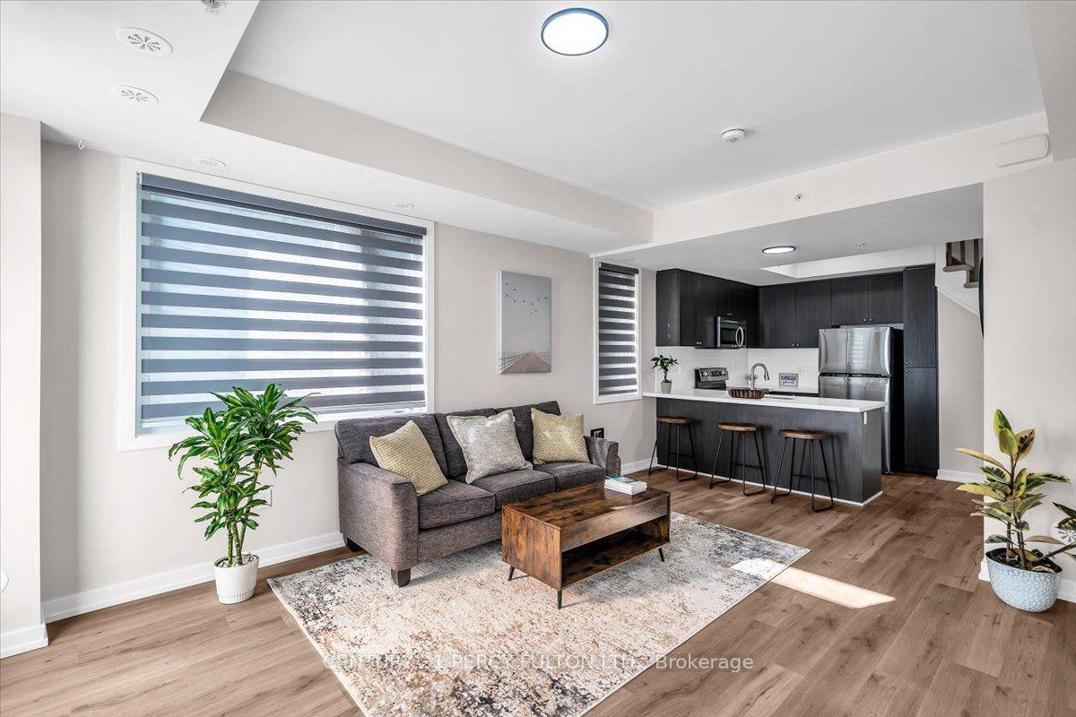 1555 Kingston Road Pickering On Road 207 #207, Pickering — Condo Town for sale, photo 1