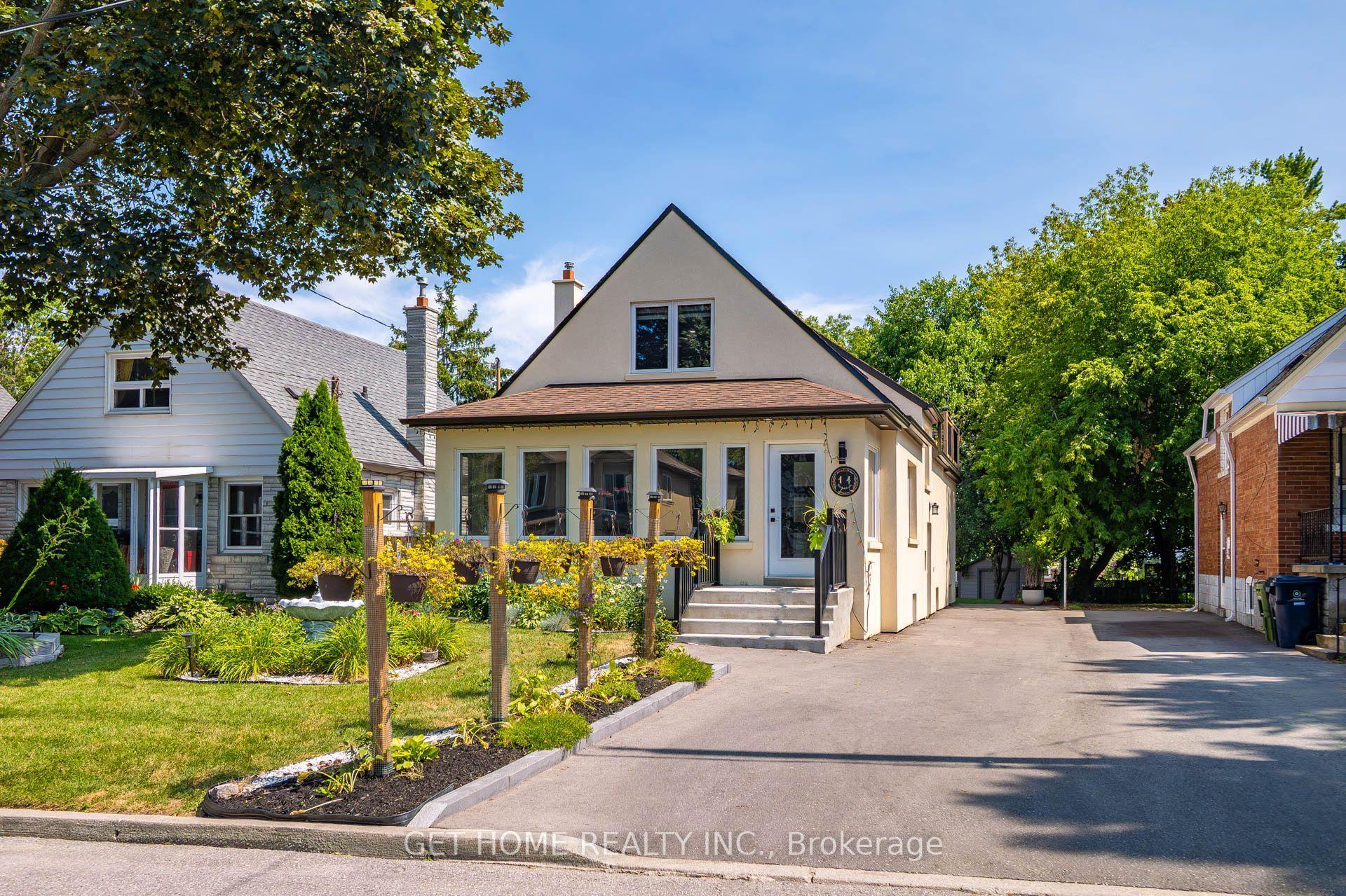 11 Twin Pauls Crescent, Toronto — Detached for sale, photo 1