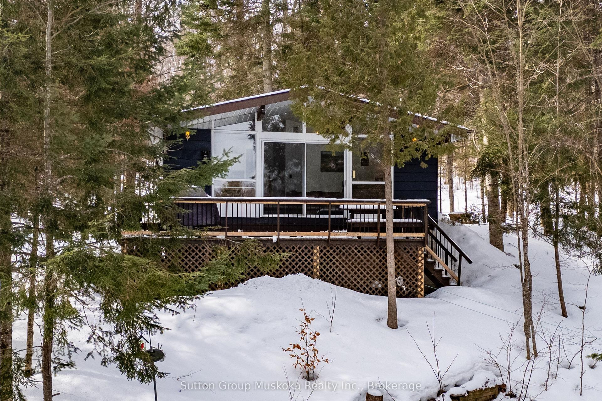 879 Relative Road N — photo 1