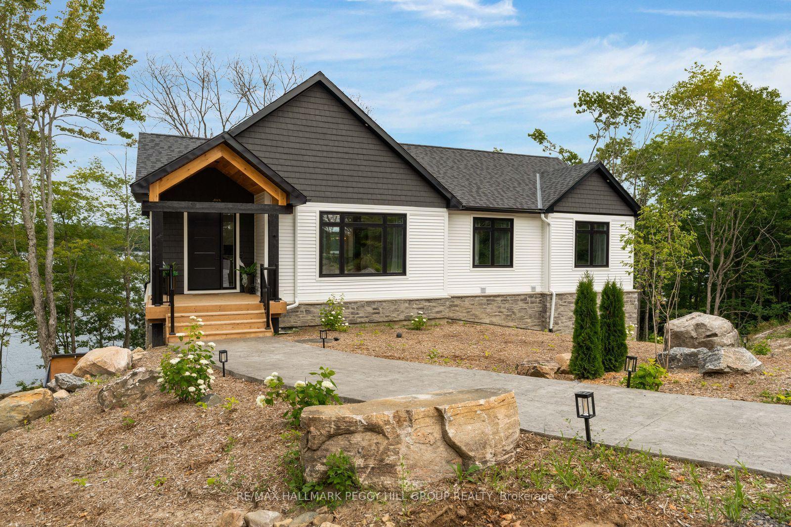 20 Hawkins Point Road, Georgian Bay — Detached for sale, photo 1