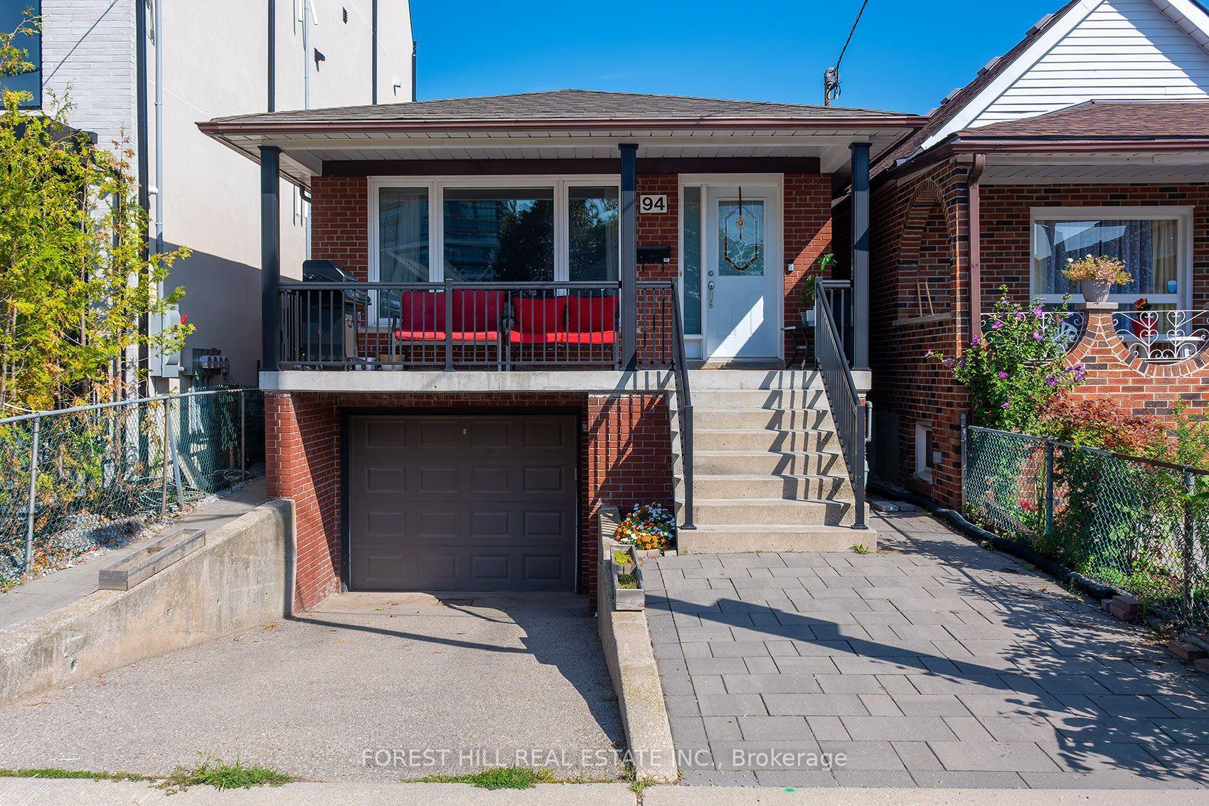 94 Belgravia Avenue, Toronto — Detached for sale, photo 1