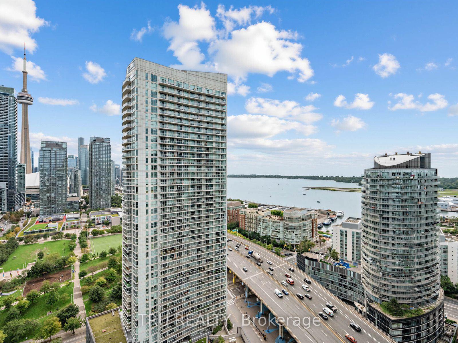 70 Queens Wharf Road 3210 #3210, Toronto — Condo for lease, photo 1