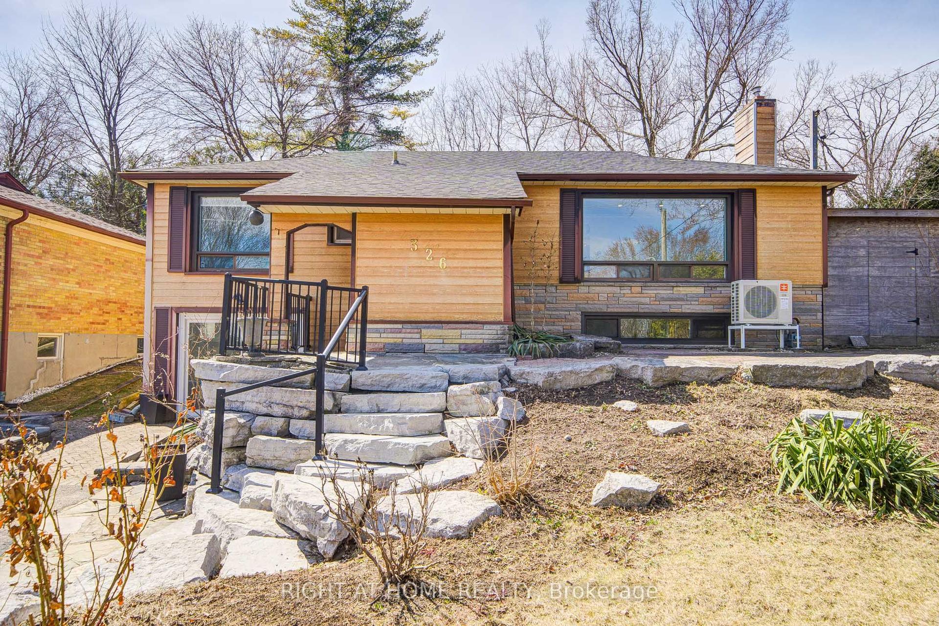 326 Jaybell Grove, Toronto — Detached for lease, photo 1