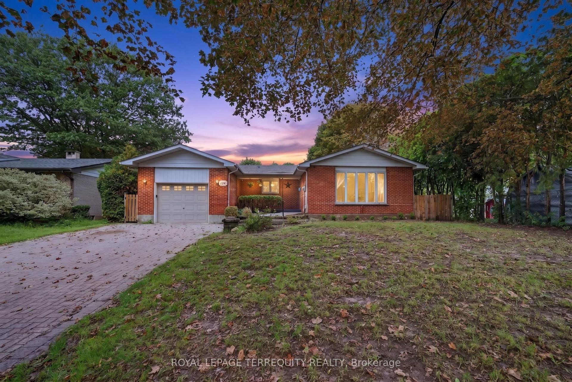 134 Switzer Drive, Oshawa — Detached for sale, photo 1