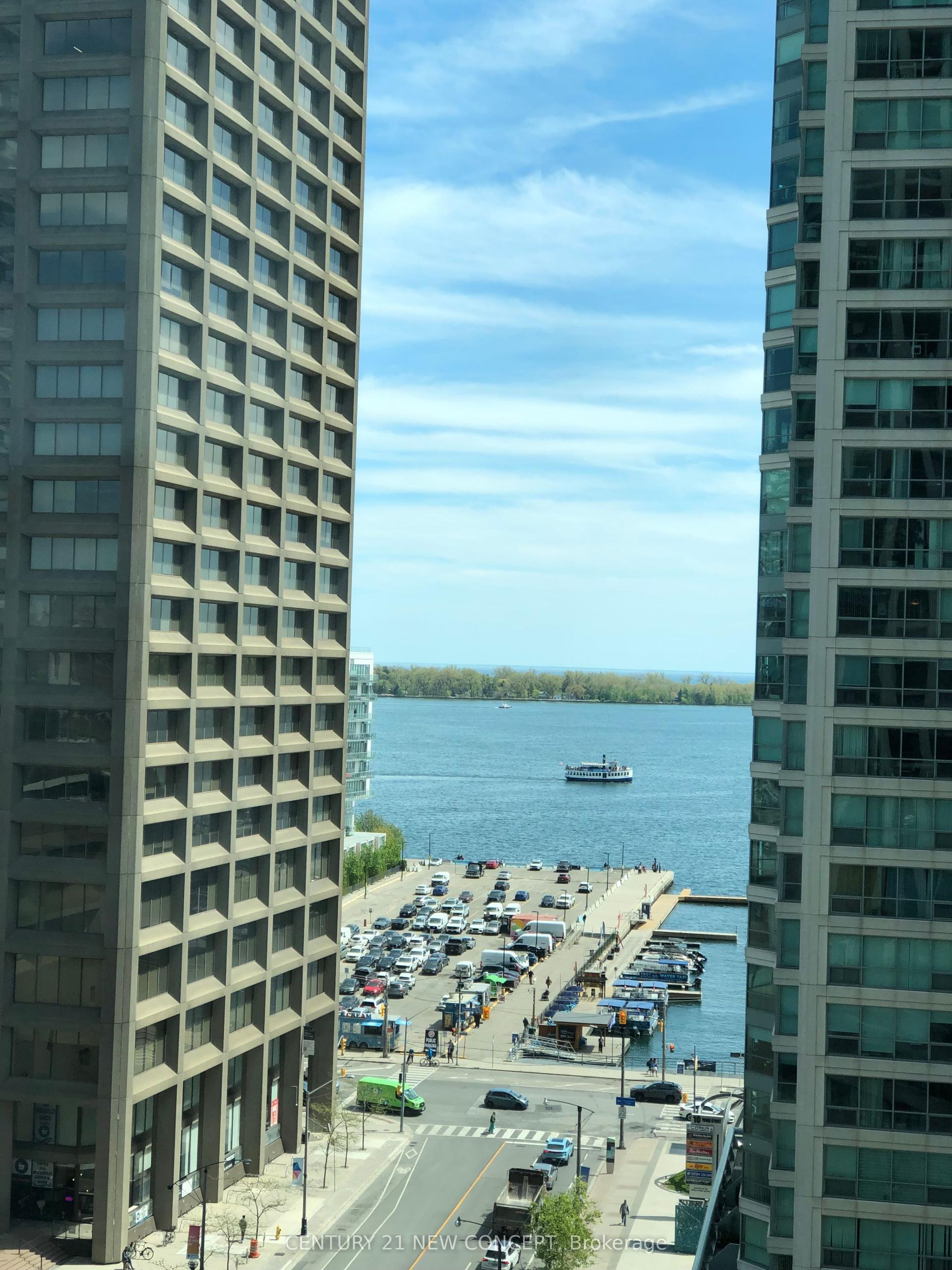 16 Yonge Street 1310 #1310, Toronto — Condo for lease, photo 1
