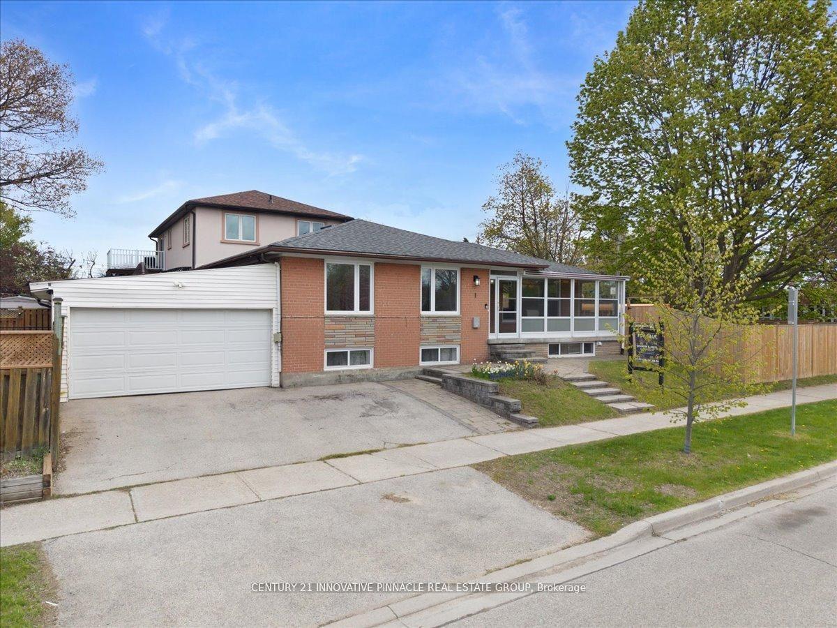1 Judhaven Road Bsmt #Bsmt, Toronto — Detached for lease, photo 1