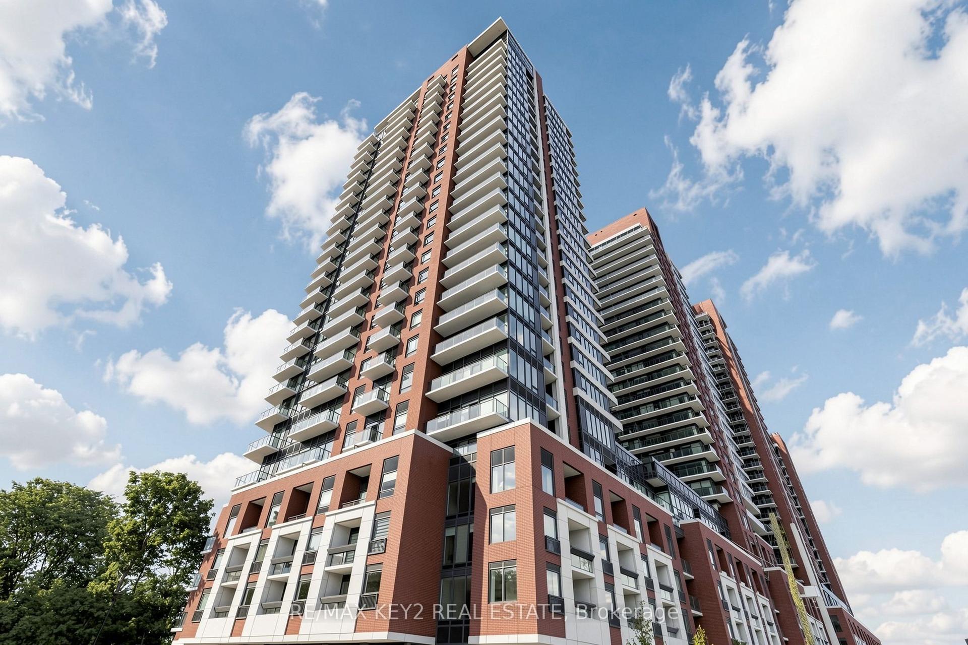 4010 Eglinton Avenue W 2104 #2104, Toronto — Condo for lease, photo 1