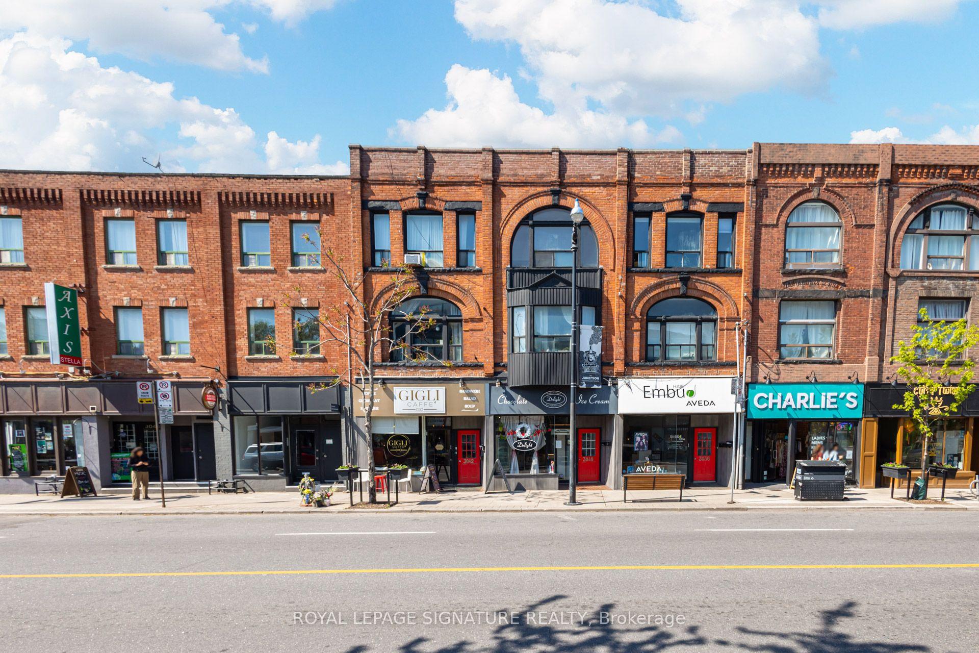 3040 Dundas Street W 3 #3 — photo 1