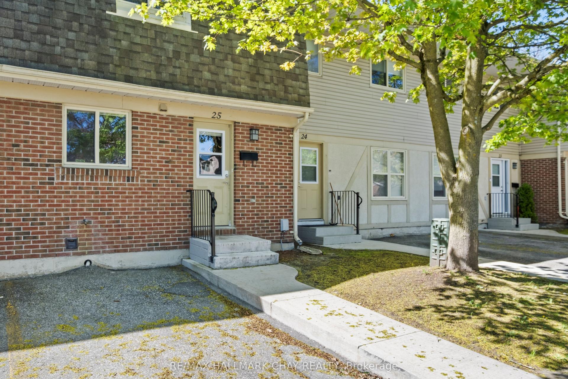 177 Bayview Drive 25 #25 — photo 1