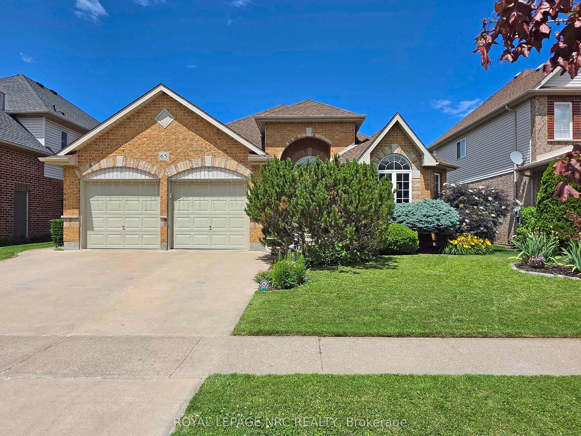 65 MCCAFFERY Crescent, St. Catharines — Detached for sale, photo 1