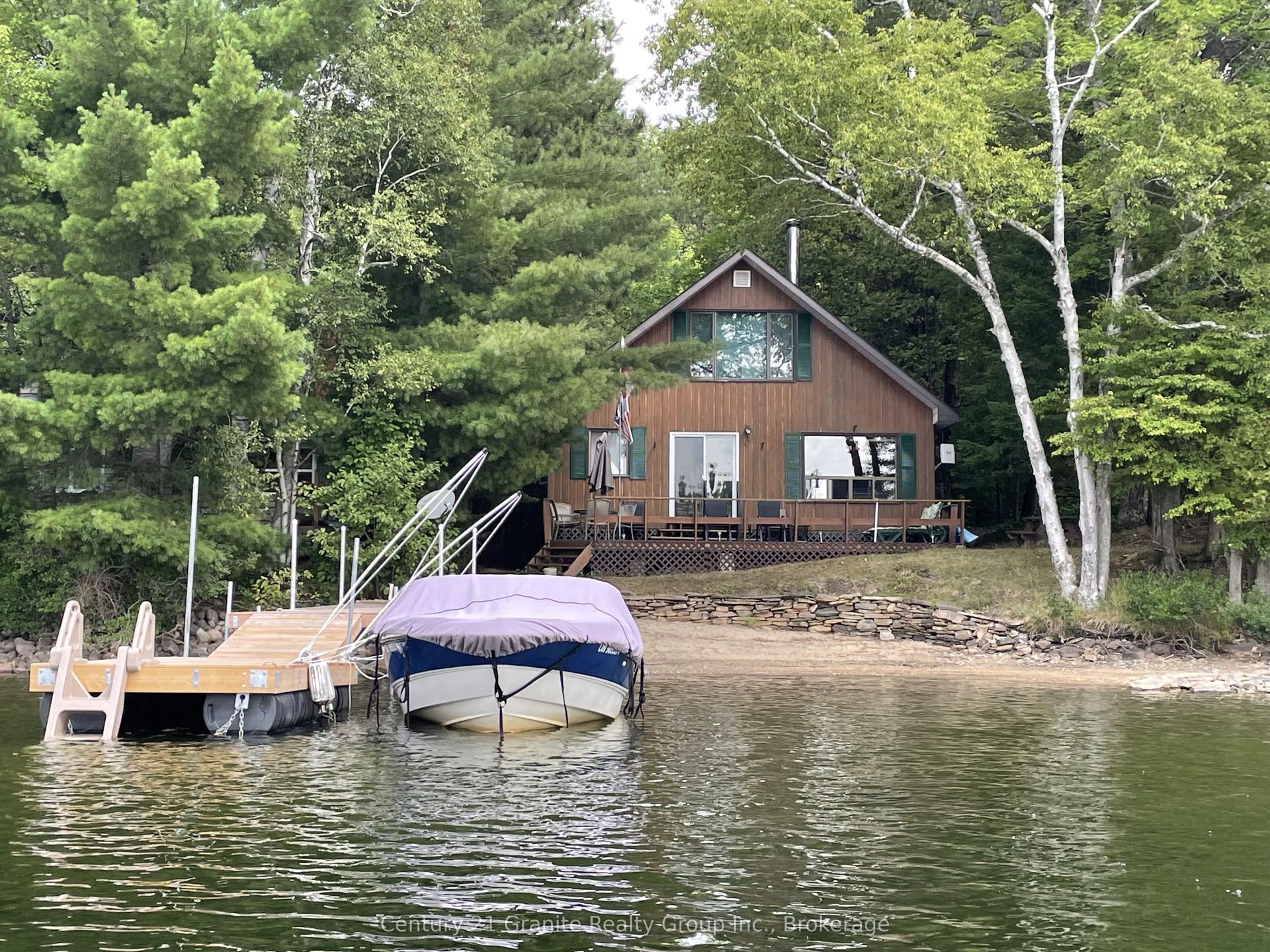 1100 Fairfield Bay Drive S — photo 1