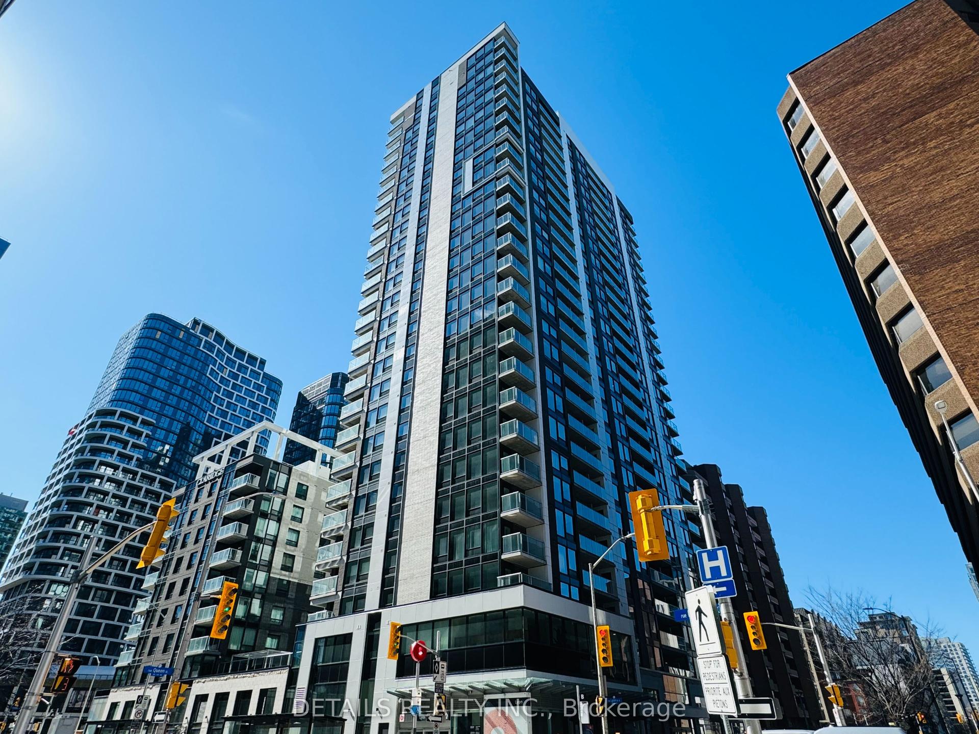 340 Queen Street 1008 #1008 — photo 1