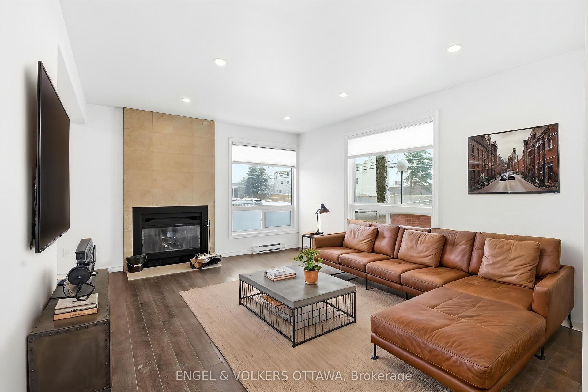 311 Presland Road — photo 1