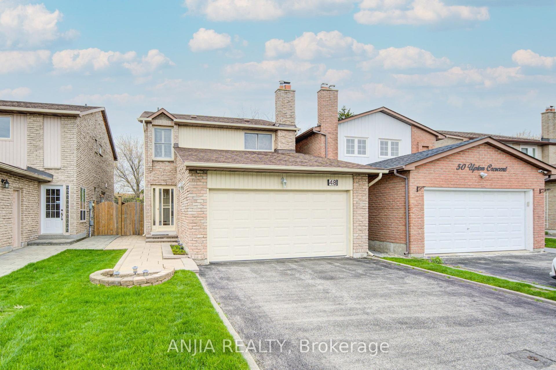 48 Upton Crescent — photo 1