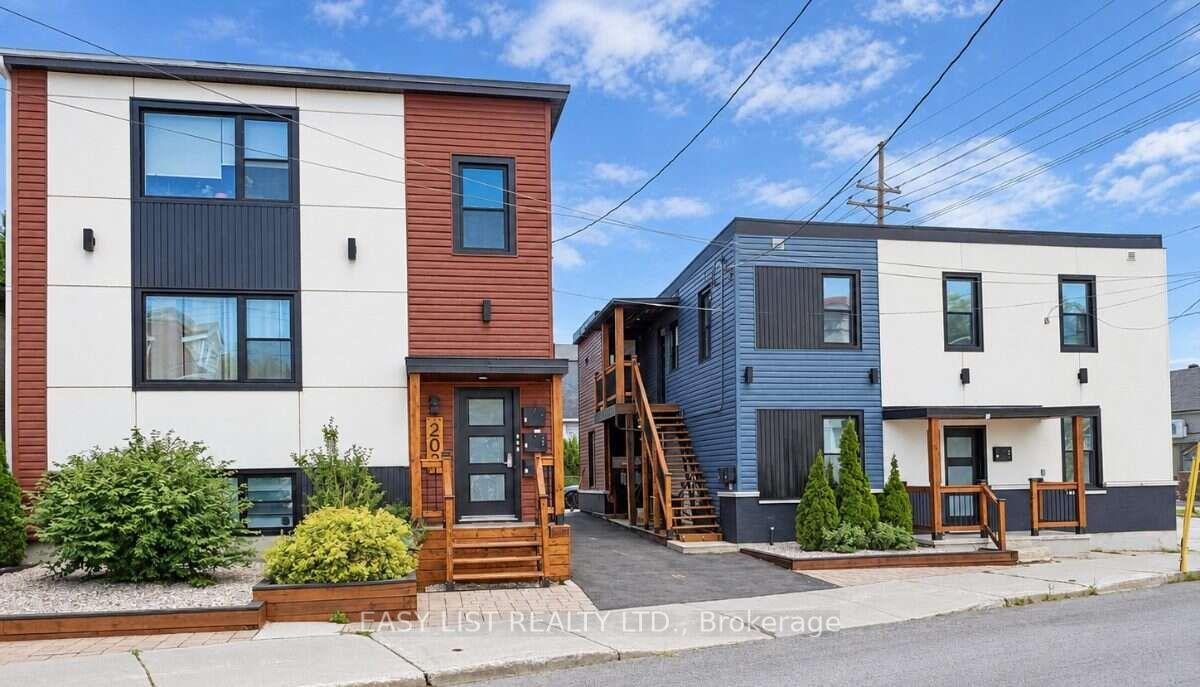 203-205 Marier Avenue, Vanier and Kingsview Park — Multiplex for sale, photo 1