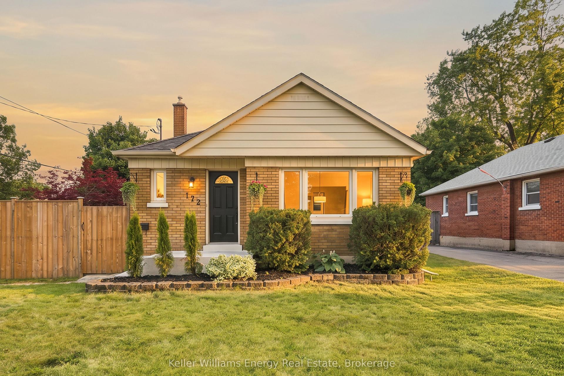 172 Central Park Boulevard S, Oshawa — Detached for sale, photo 1