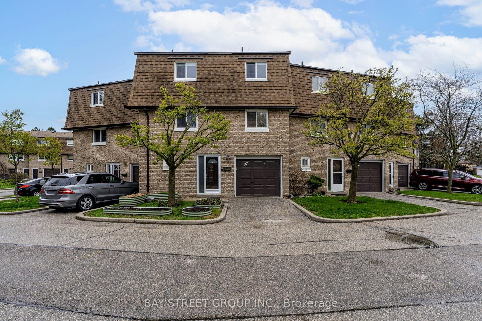 671 Huntingwood Drive 37 #37 — photo 1