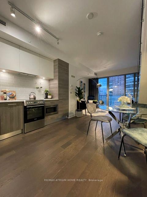 57 St Joseph Street 1611 #1611, Toronto — Condo for lease, photo 1