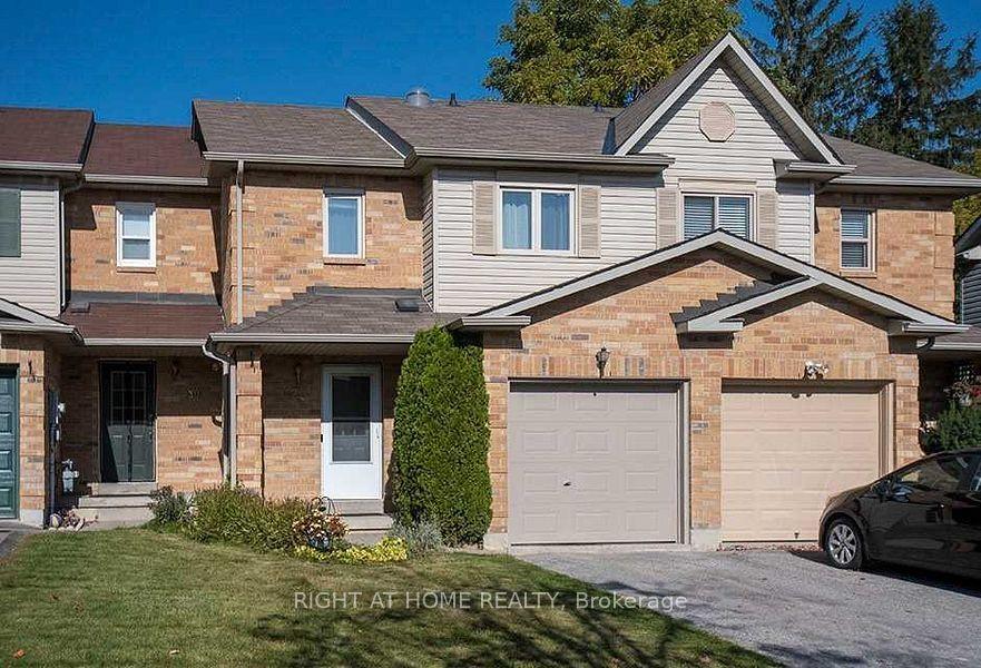 28 Bates Court, Barrie — Townhouse for lease, photo 1