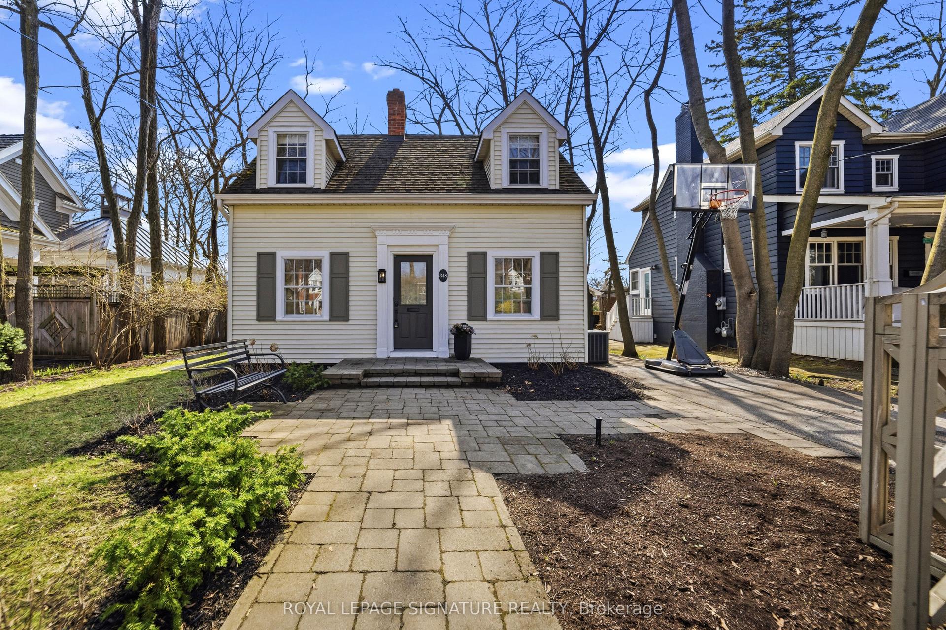 348 Douglas Avenue — photo 1