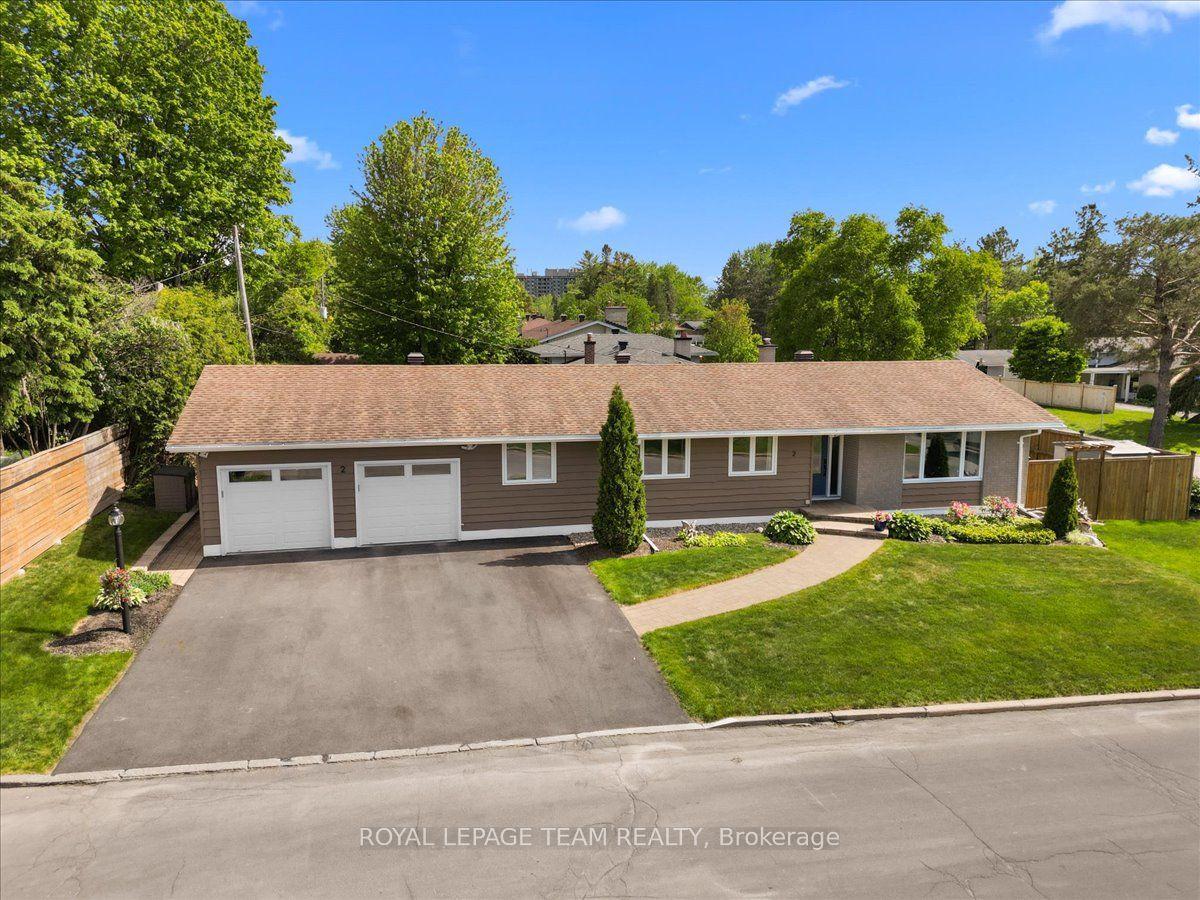 2 Lavina Crescent — photo 1