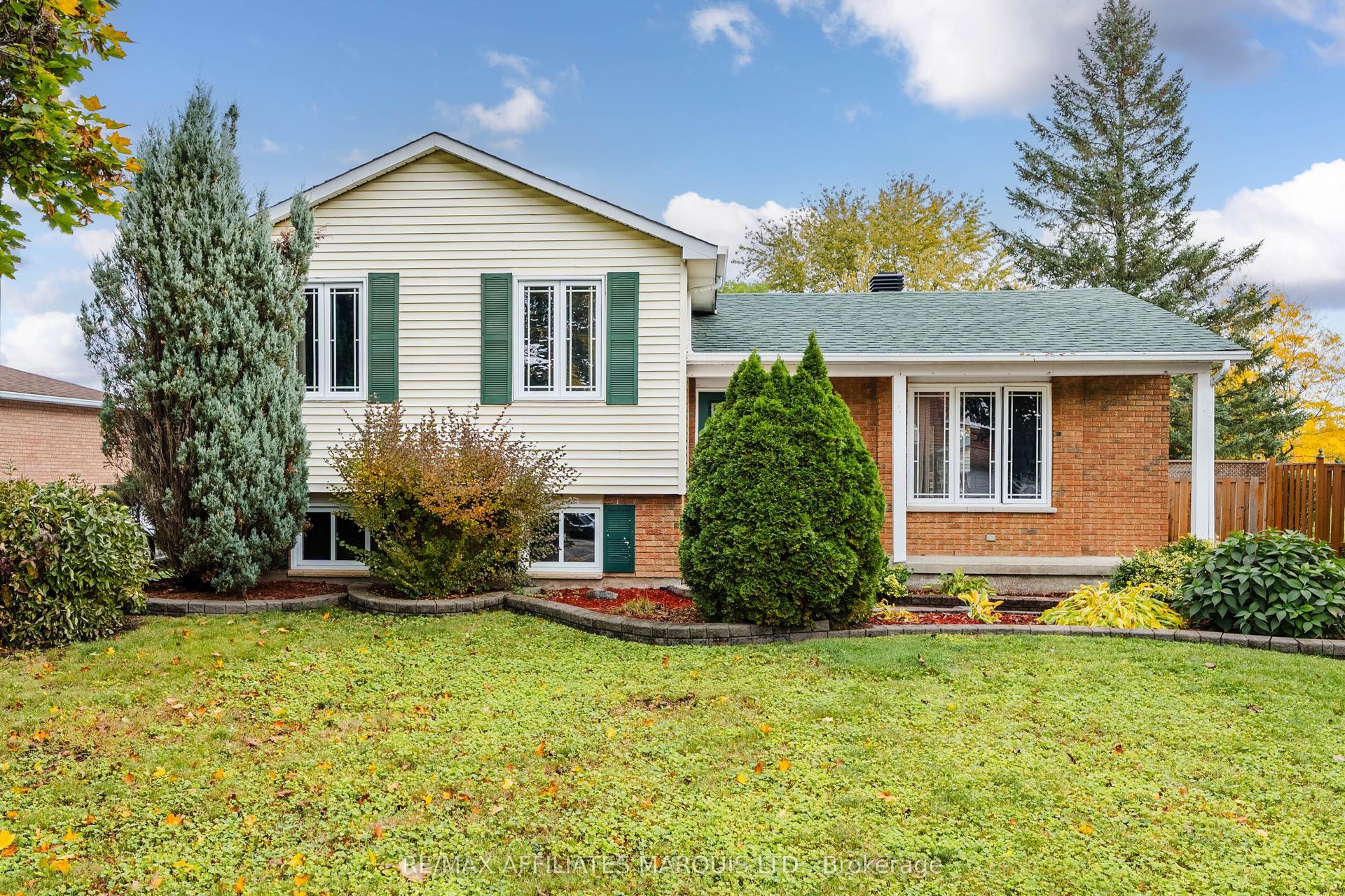 361 Angela Crescent, Cornwall — Detached for sale, photo 1