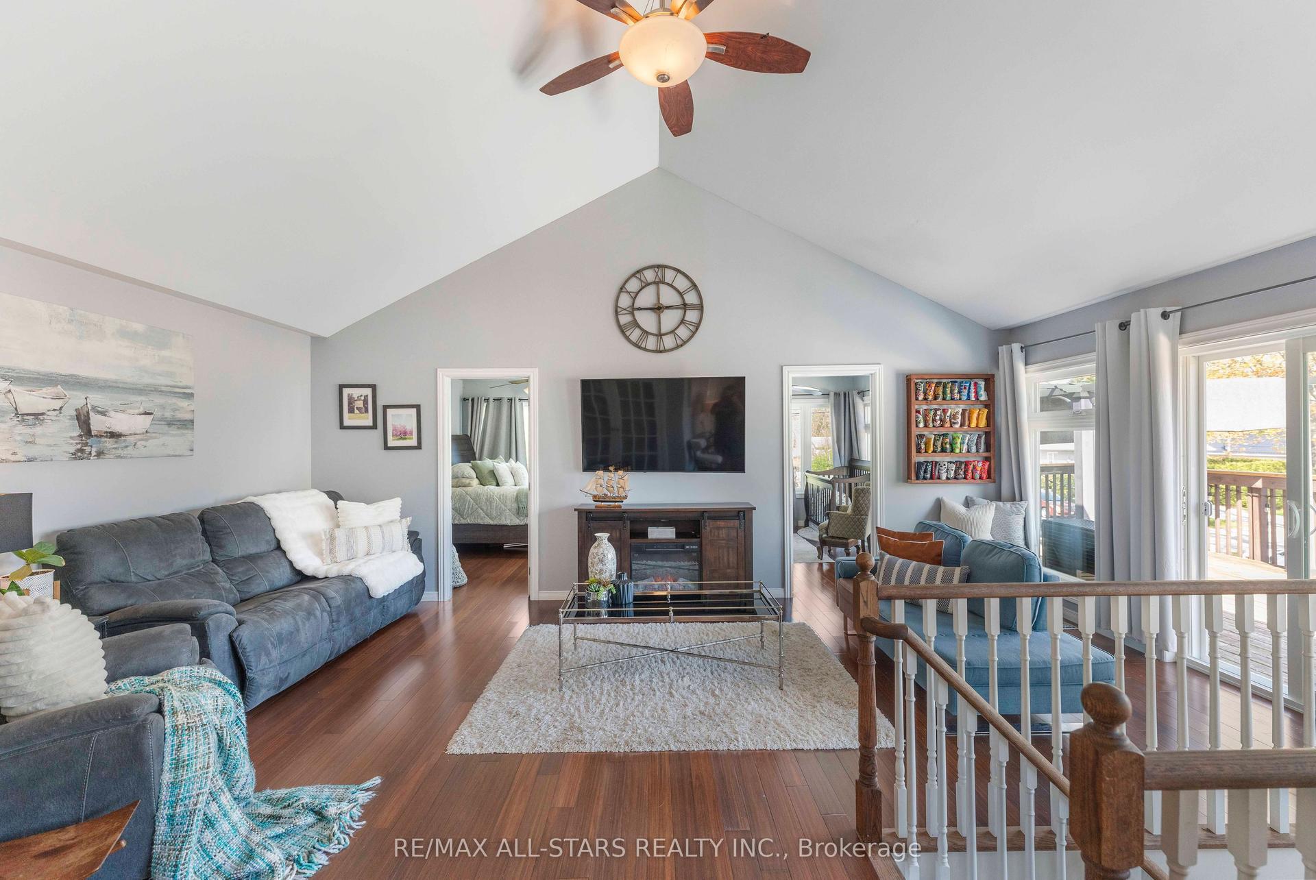 39 Franklin Beach Road, Georgina — Detached for sale, photo 1
