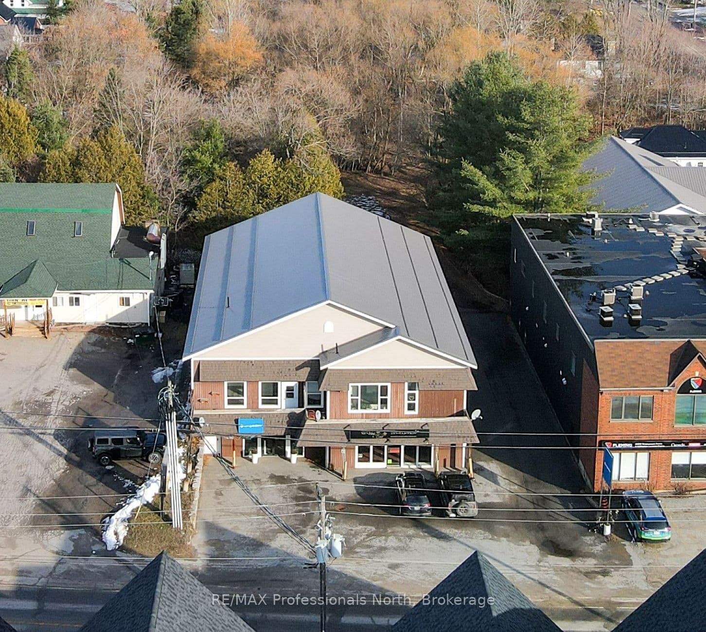 41 Maple Avenue — photo 1