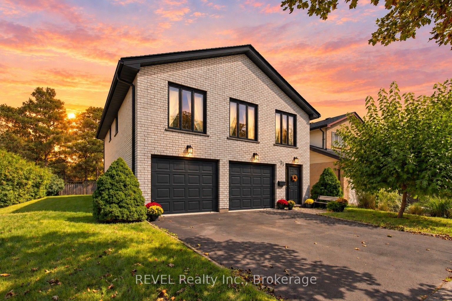 123 Ardwick Street, Whitby — Detached for sale, photo 1