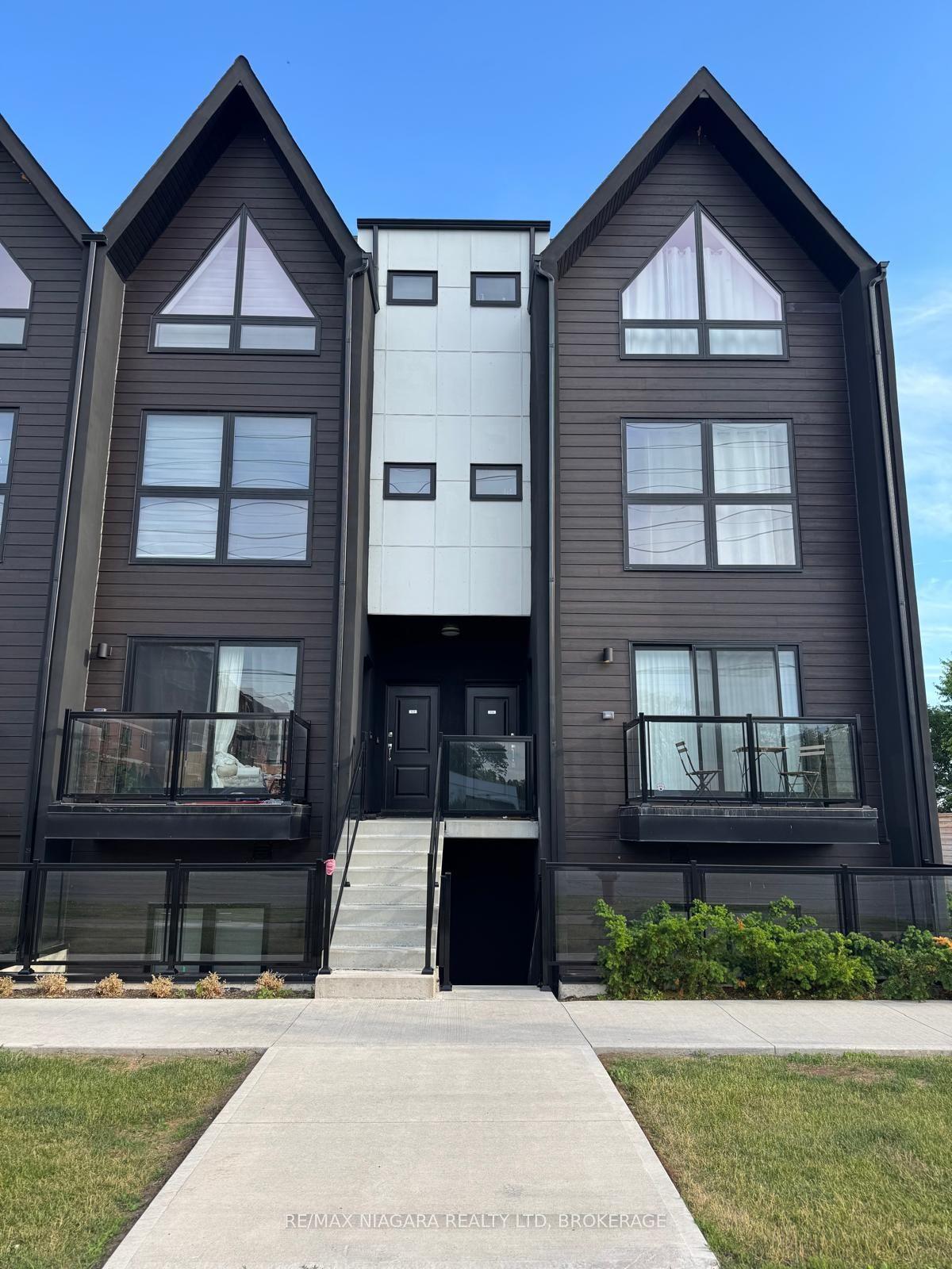 7727 Wilson Crescent 206 #206, Niagara Falls — Condo Town for lease, photo 1