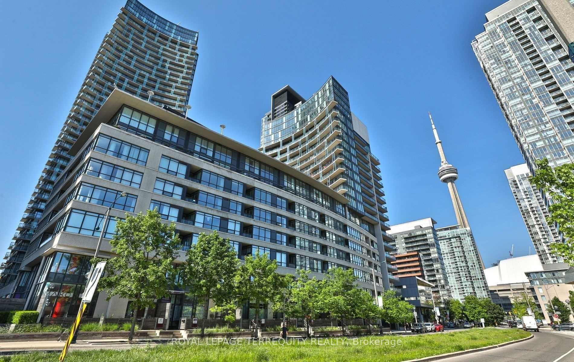 8 Telegram Mews Drive 1009 #1009 — photo 1