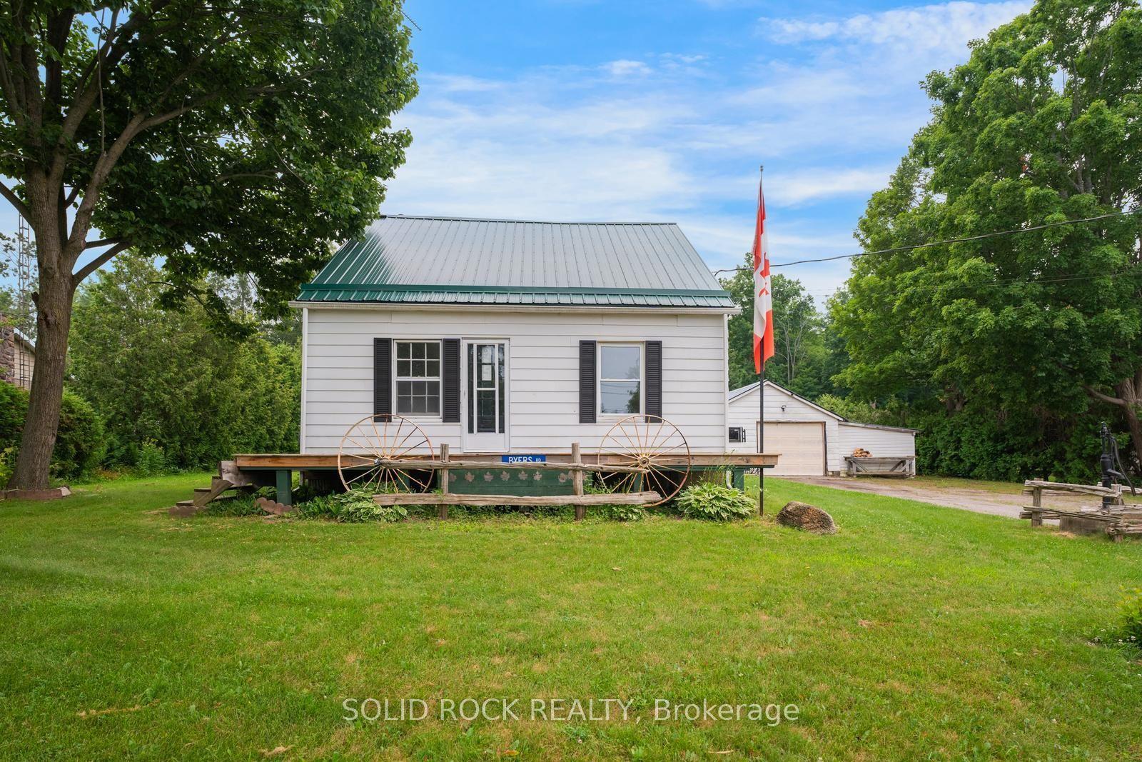 8699 Dale Road, Hamilton Township — Detached for sale, photo 1