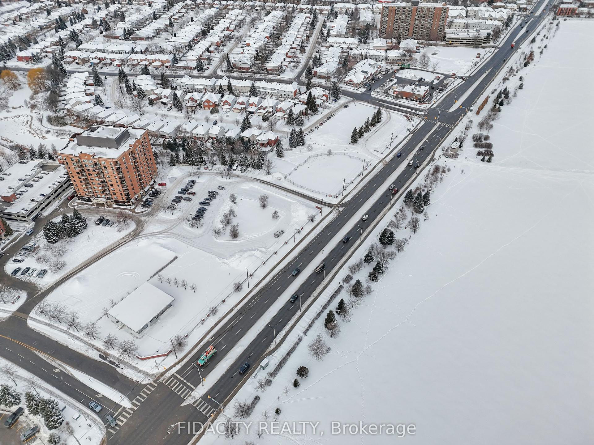 300 Central Park Drive — photo 1