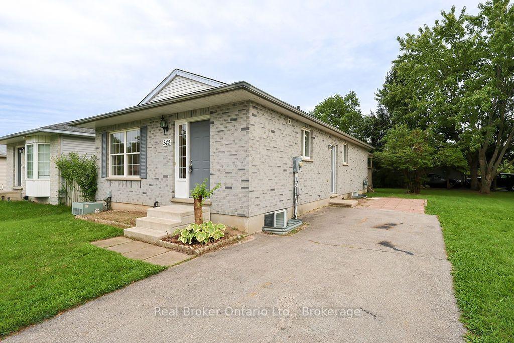 342 Fleming Drive, London East — Detached for sale, photo 1