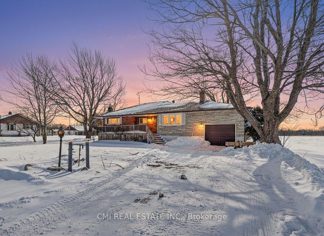 877 Killaly Street E — photo 1