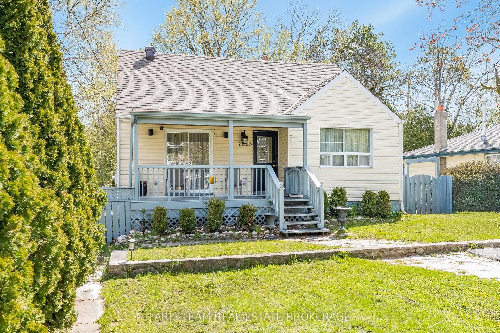 2083 Lilac Drive — photo 1