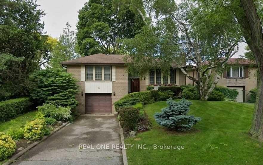 6 Fairhill Crescent, Toronto — Detached for lease, photo 1