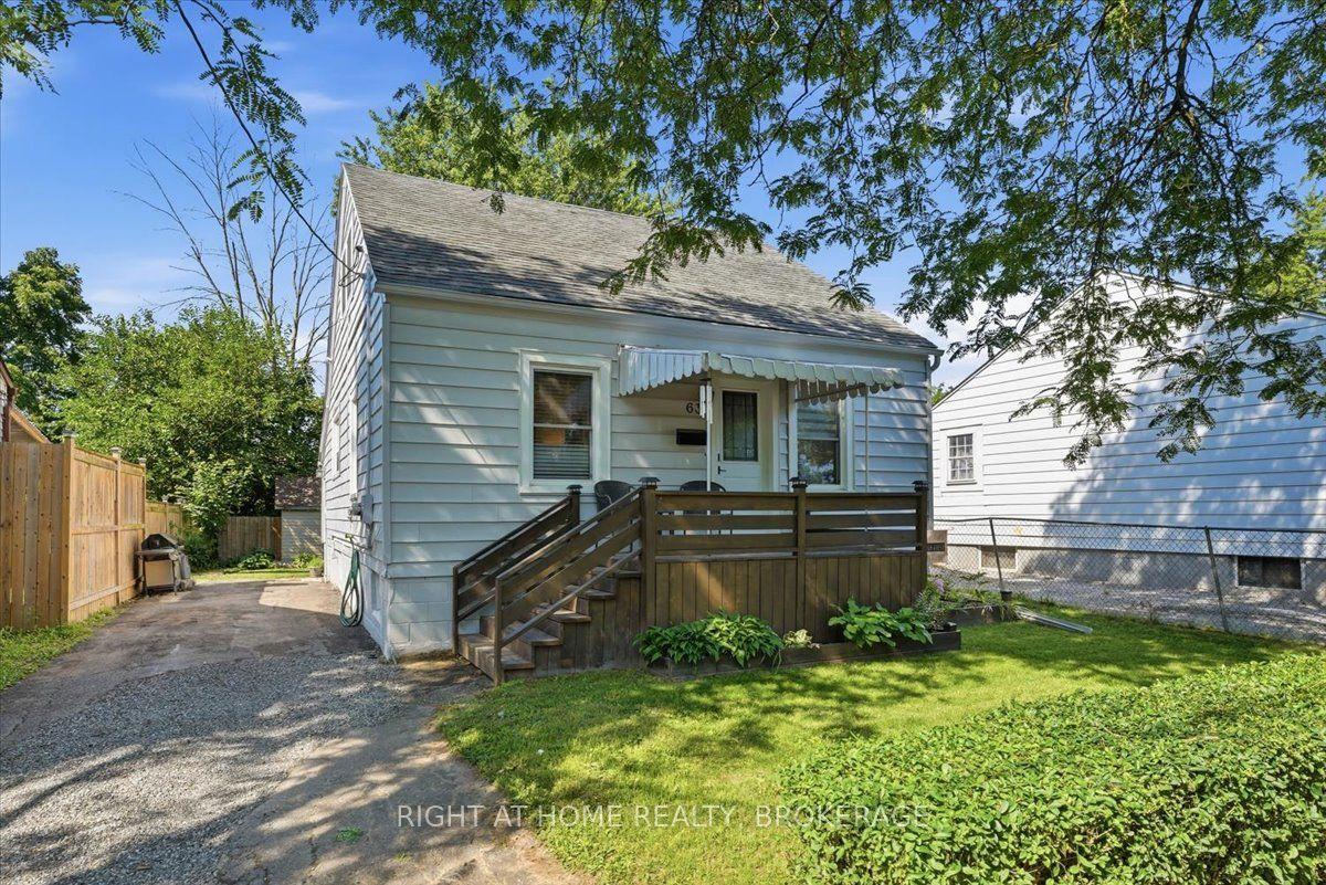 63 Plymouth Avenue, St. Catharines — Detached for sale, photo 1