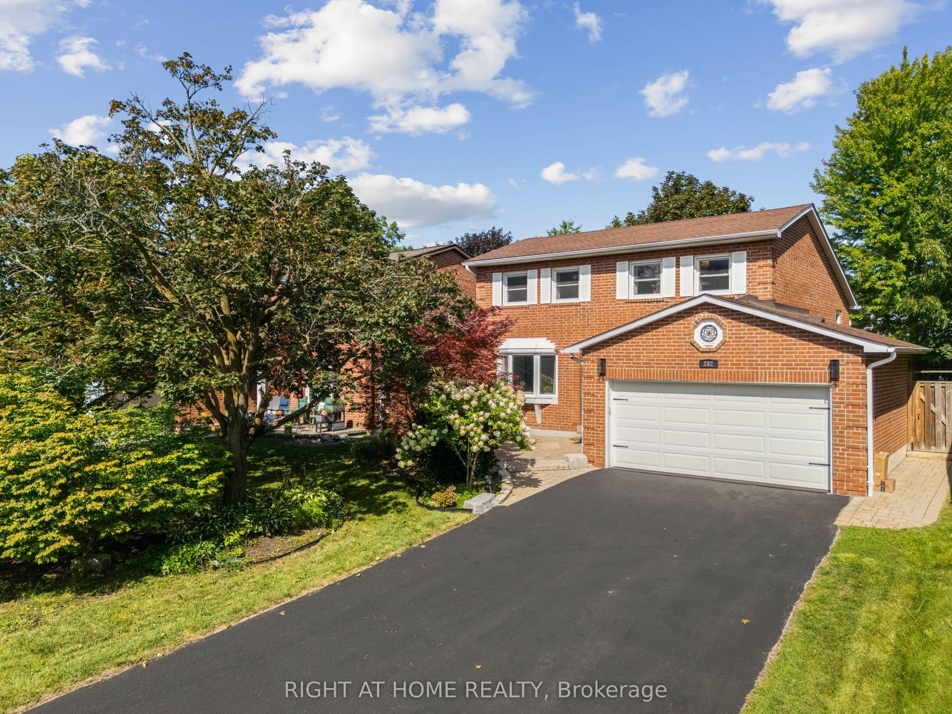 262 Yorkshire Drive, Newmarket — Detached for sale, photo 1