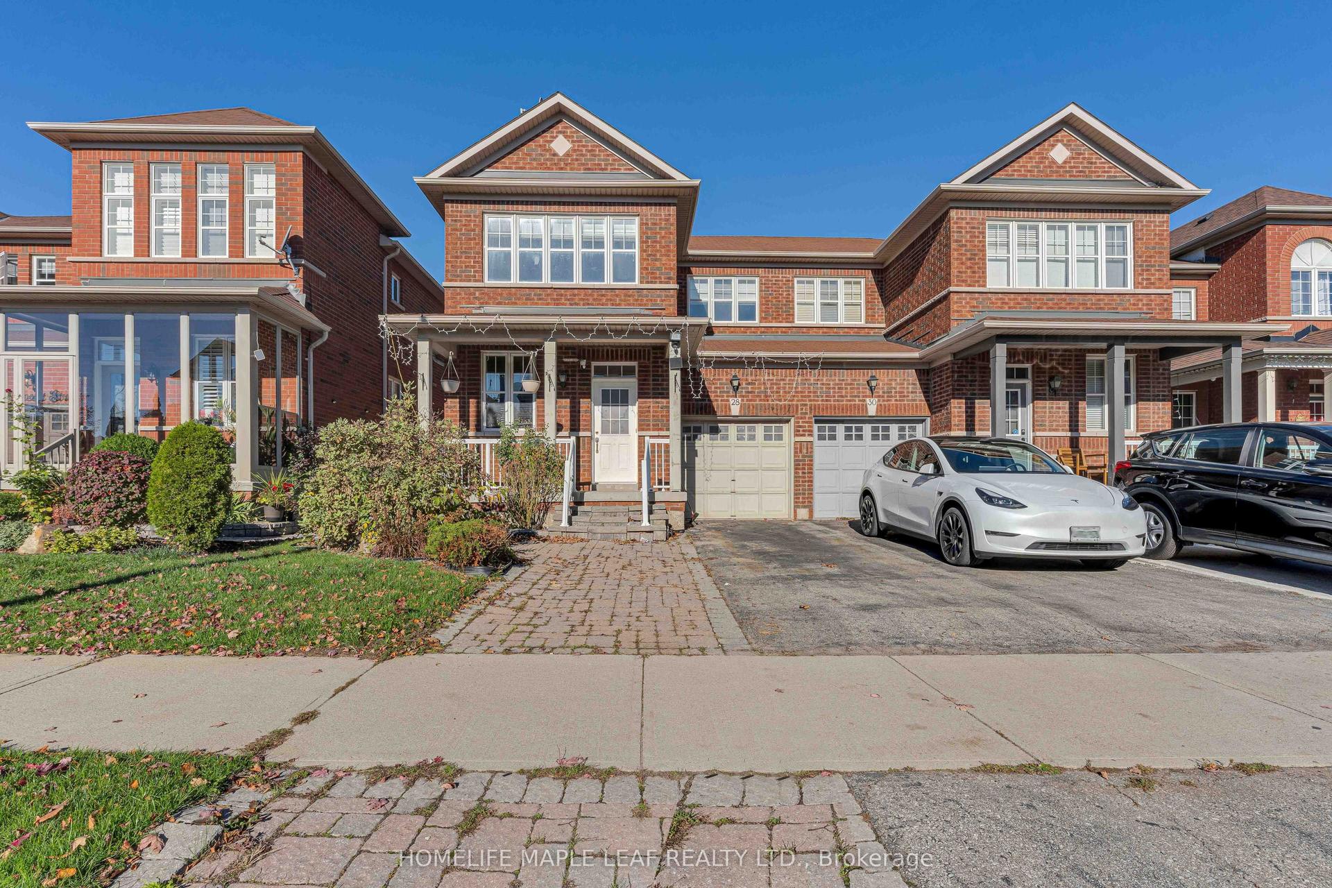 28 Vincent Street, Brampton — Semi-Detached for sale, photo 1