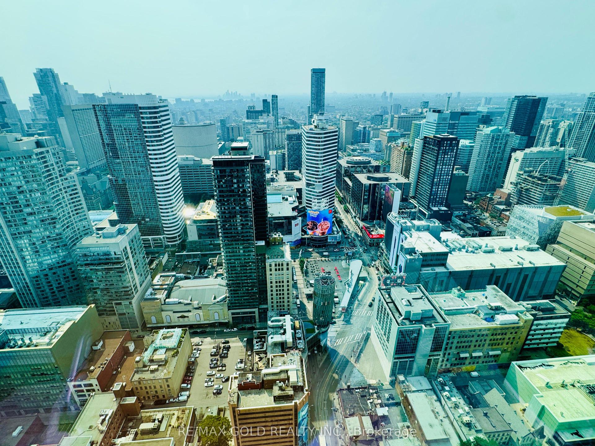 252 Church Street LPH03 (58th Floor) #LPH03 (58th Floor) — photo 1